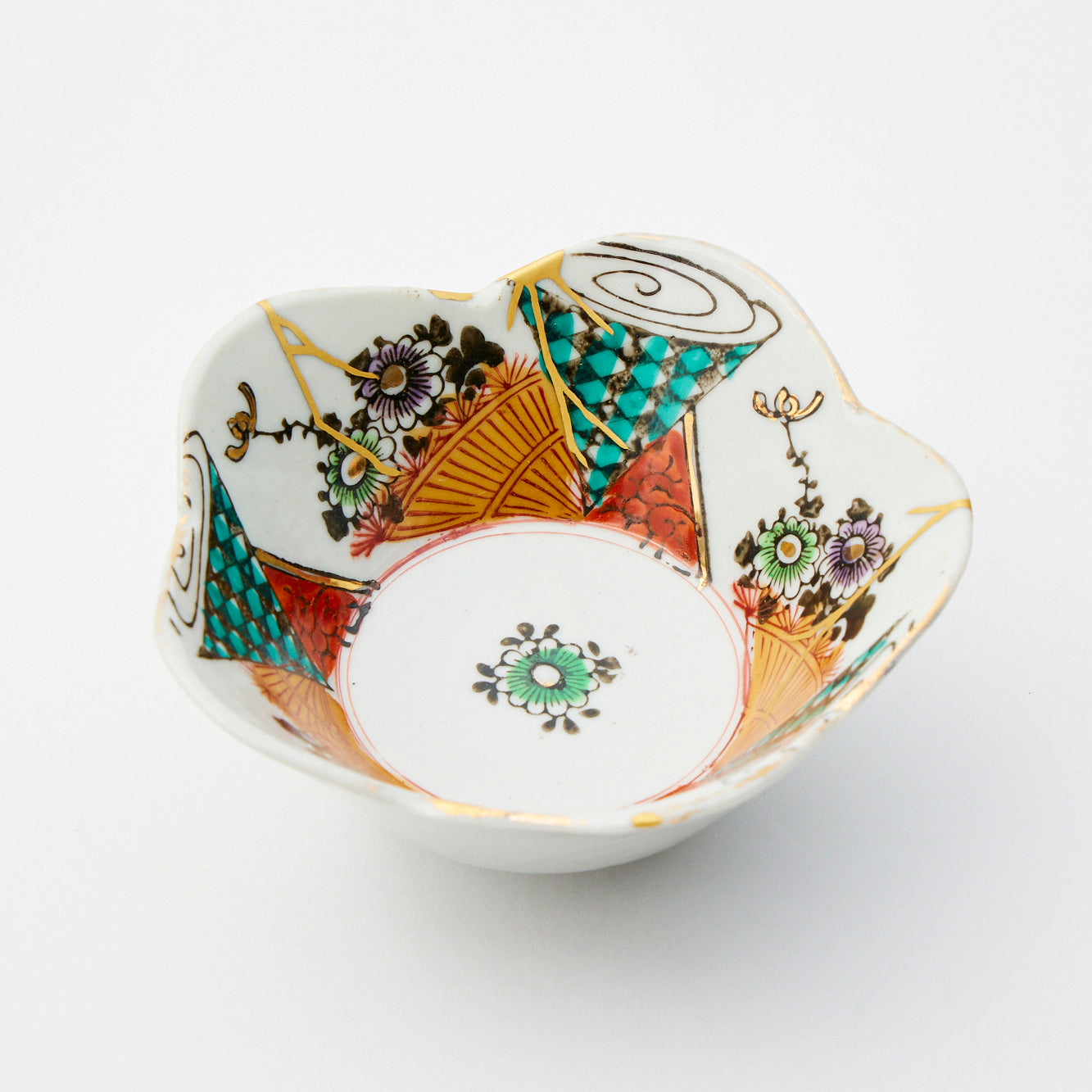KINTSUGI Colorful Blossoms Gold-Adorned Flower-shapedShallow Bowl|Food Safe