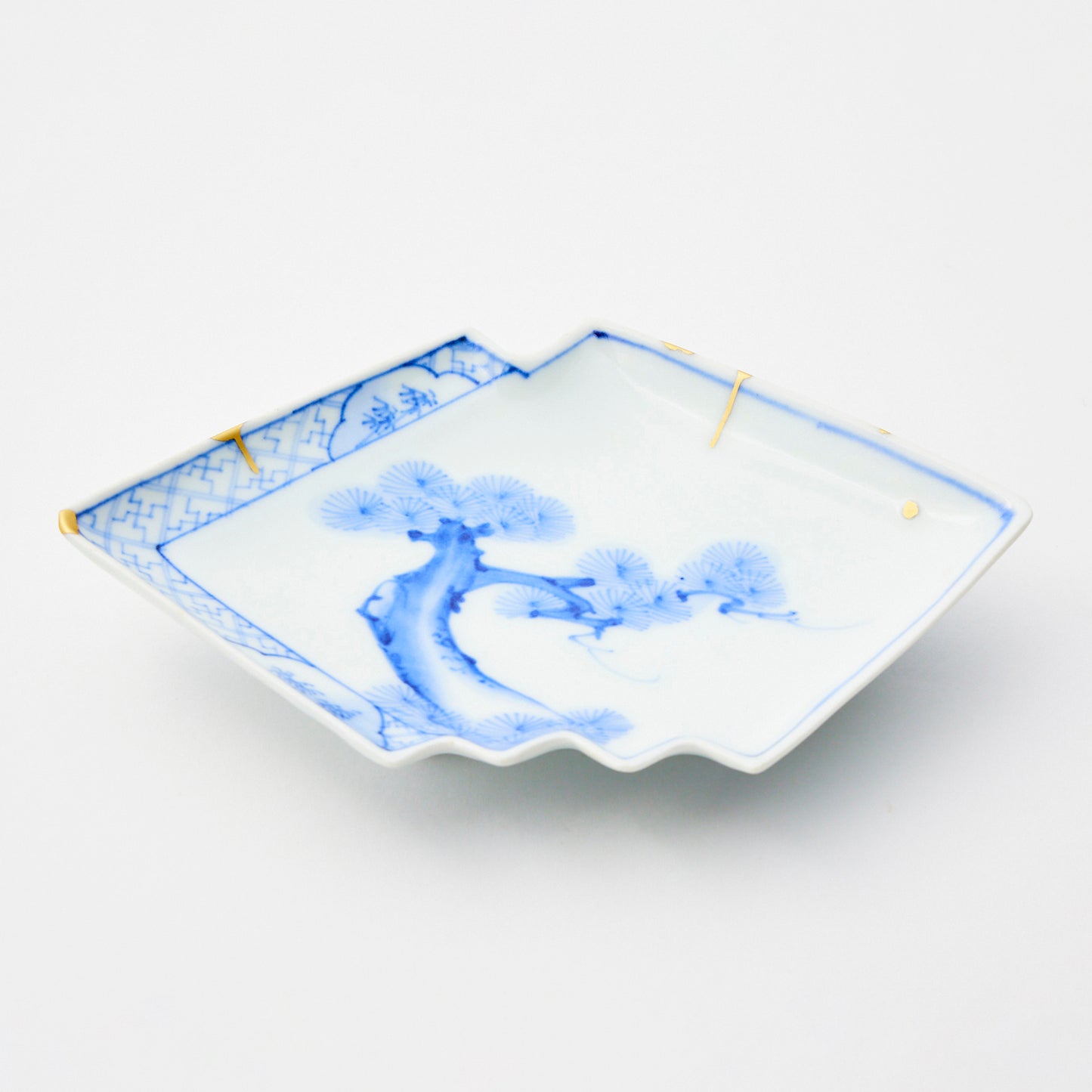 KINTSUGI Imari Blue Pine Diamond Plate with Gold Seamsd|Food Safe