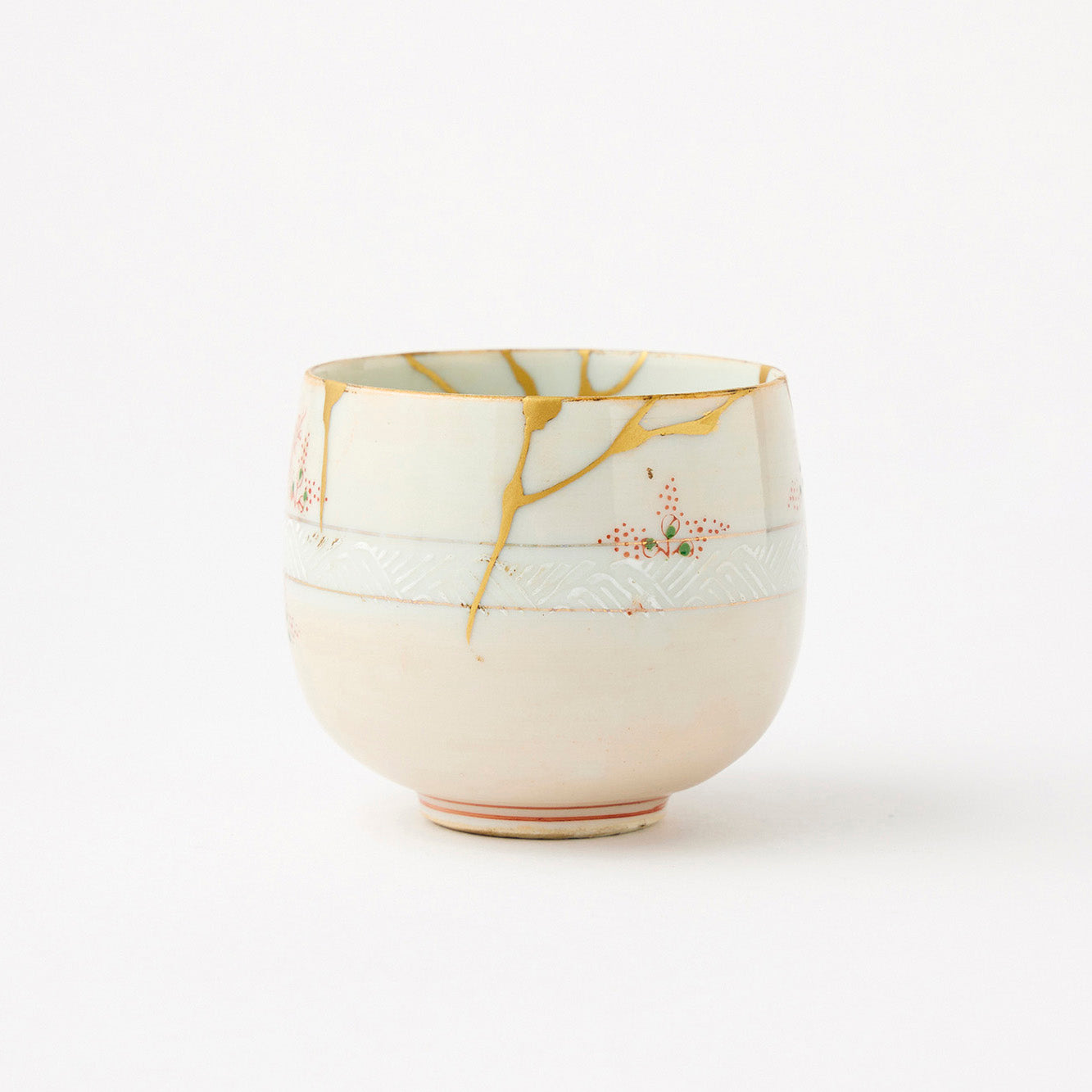 KINTSUGI Teacup from the Greater East Asia War Era with Gold Flowing from the Rim – A Masterpiece from Ishikawa, Japan|Food Safe