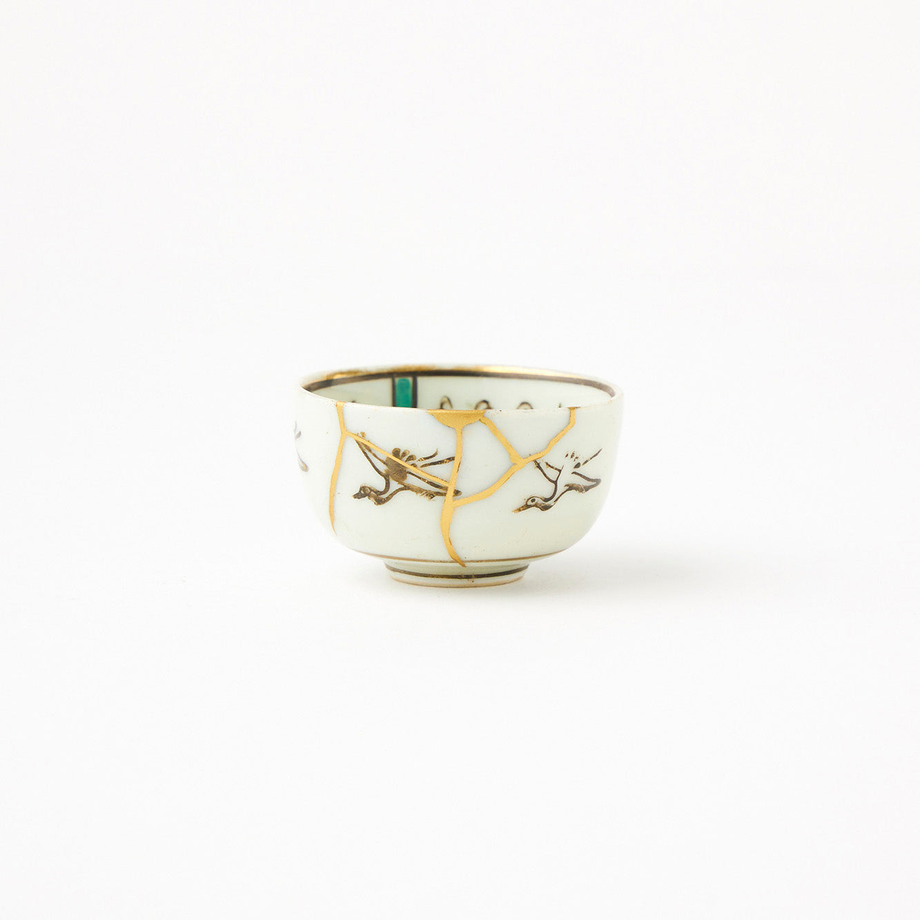KINTSUGI Kutani Sake Cup 2nd; Unearthed from an Old Warehouse – A Masterpiece from Ishikawa, Japan