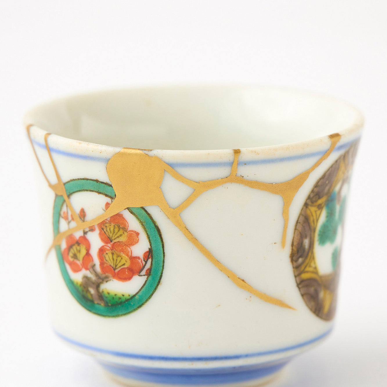 KINTSUGI Kutani Sake Cup Unearthed from an Old Warehouse – A Masterpiece from Ishikawa, Japan|Food Safe