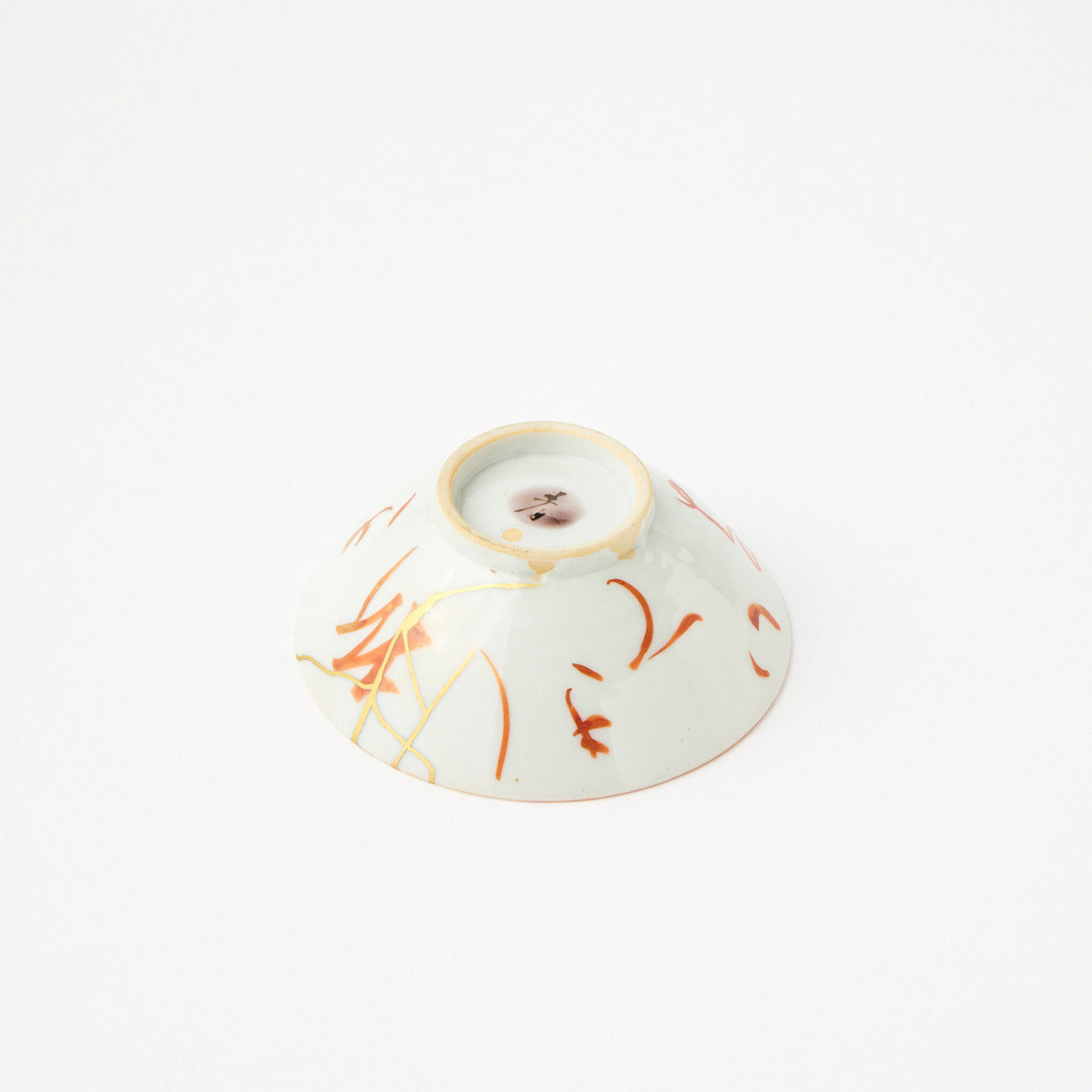 KINTSUGI  Lucky Sea Bream Kutani-Yaki Sake Cup – Symbol of Celebration and Good Fortune– A Masterpiece from Ishikawa, Japan