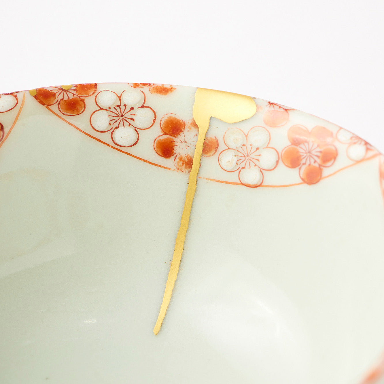 KINTSUGI Flower-patterned Small Dish with Gold|Food Safe