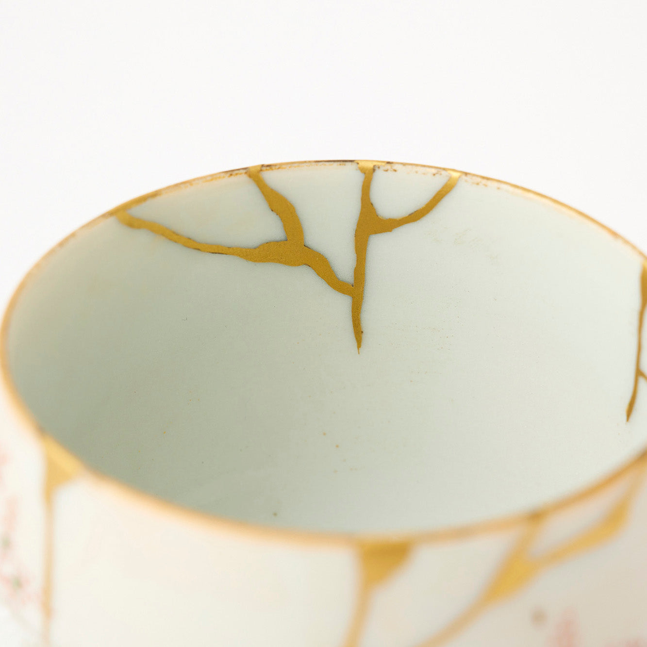 KINTSUGI Teacup from the Greater East Asia War Era with Gold Flowing from the Rim – A Masterpiece from Ishikawa, Japan|Food Safe