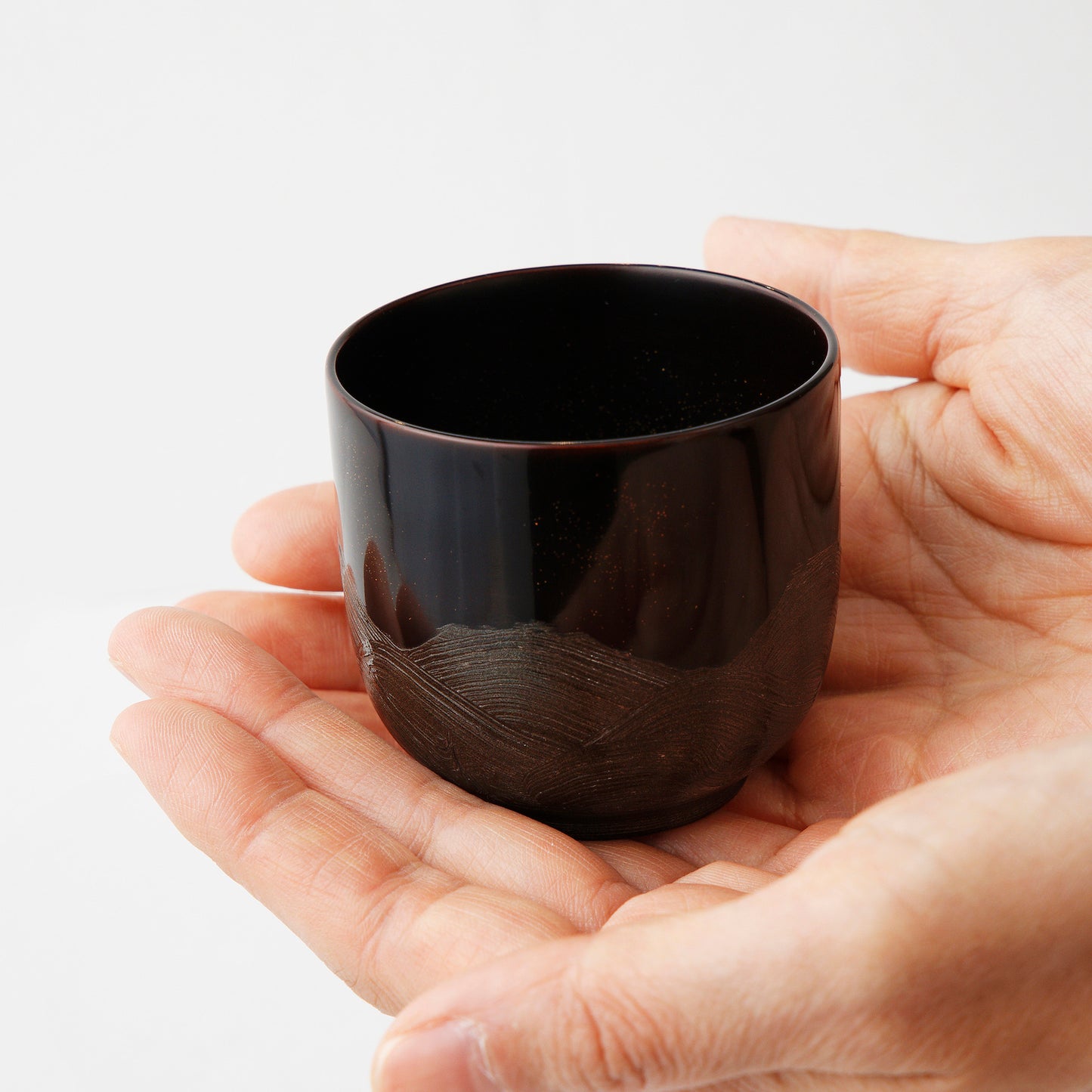 Black Urushi Lacquer Sake Cup with Silver Wave Design by Shigeki Yagi – A Masterpiece from Ishikawa, Japan
