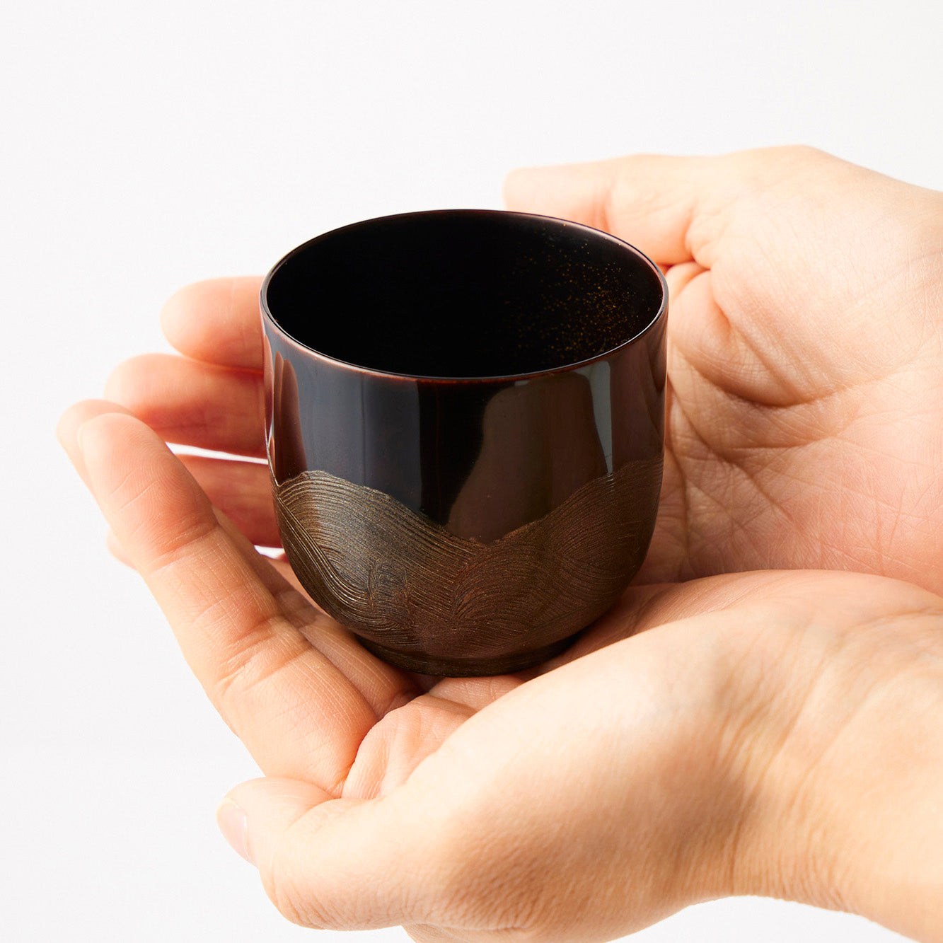 Black Urushi Lacquer Sake Cup with Silver Wave Design (No Outer Glitter) by Shigeki Yagi – A Masterpiece from Ishikawa, Japan