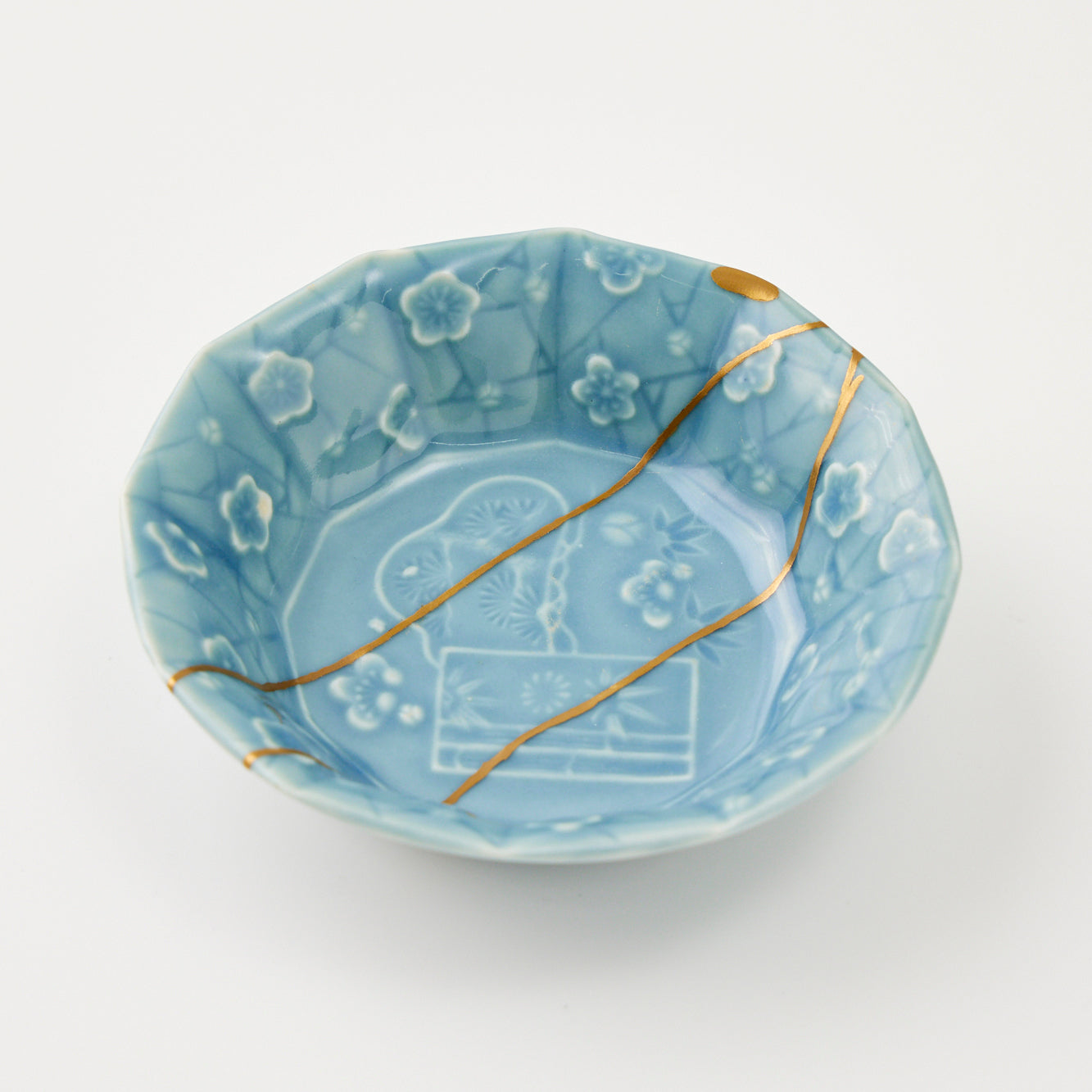KINTSUGI Celadon Octagonal Small Plate with Auspicious Pine, Bamboo & Plum｜Available at Asakusa Studio