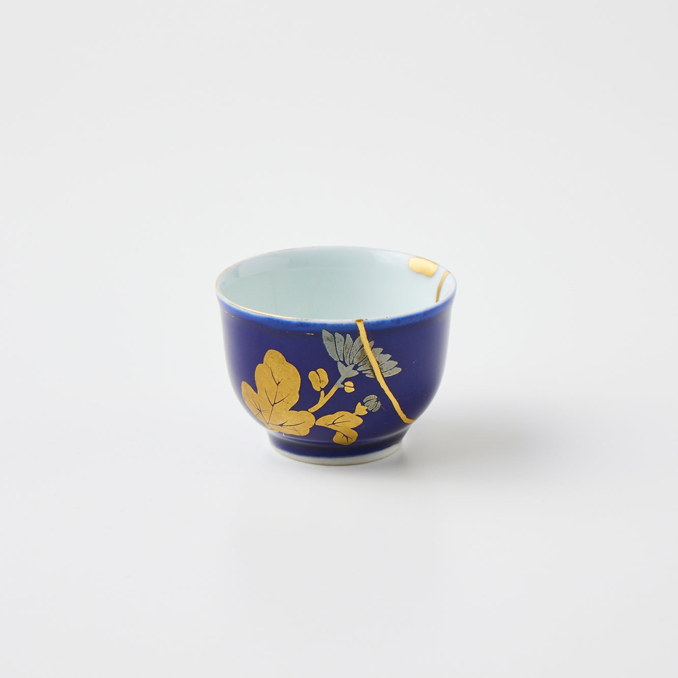 Yoizakazuki – Nightfall Sake Cup (Fuki-urushi & Silver Nashiji)｜Available at Ebisu Studio