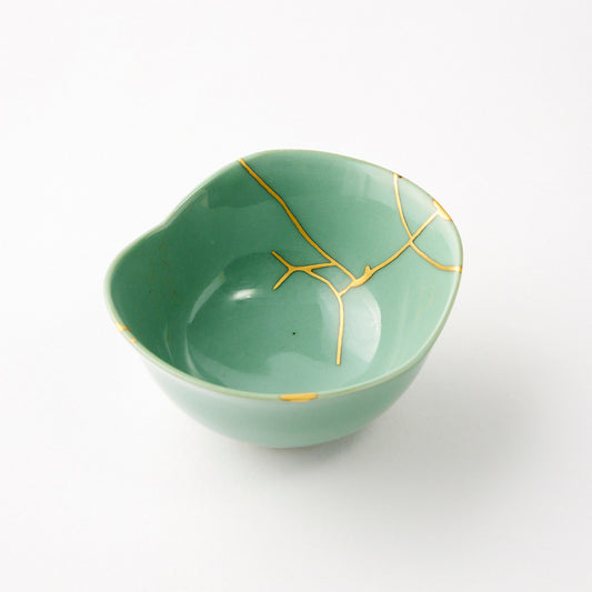 KINTSUGI Blooming from Brokenness Soft Verdigris Green Heart｜Food Safe