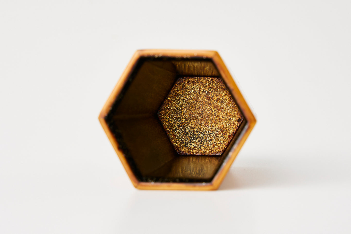 Yoizakazuki – Nightfall Sake Cup (Fuki-urushi & Silver Nashiji)｜Available at Ebisu Studio