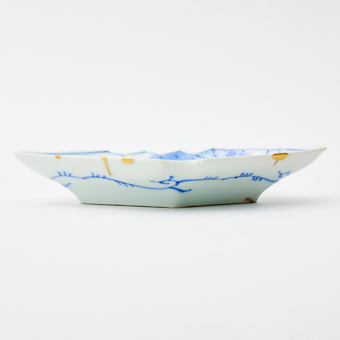 KINTSUGI Imari Blue Pine Diamond Plate with Gold Seamsd｜Food Safe