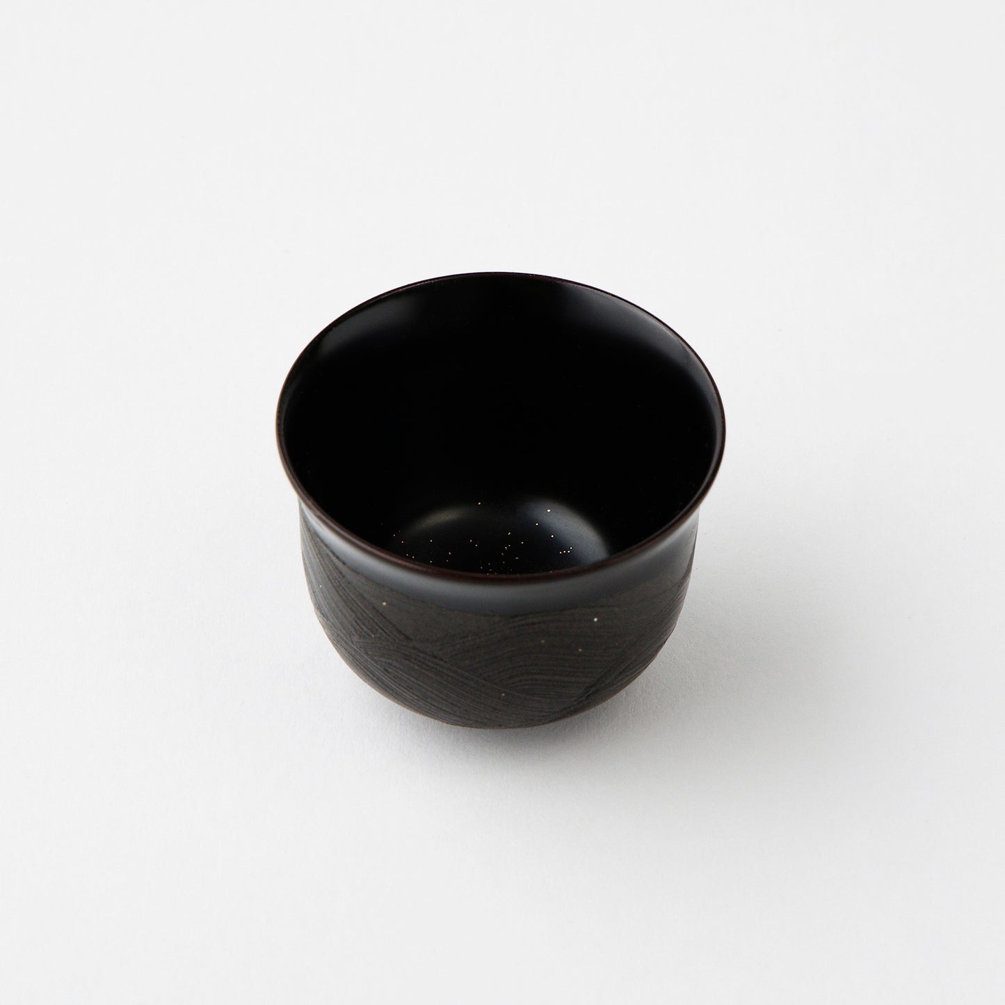 Small Black Urushi Lacquer Sake Cup with Silver Wave Design by Shigeki Yagi – A Masterpiece from Ishikawa, Japan