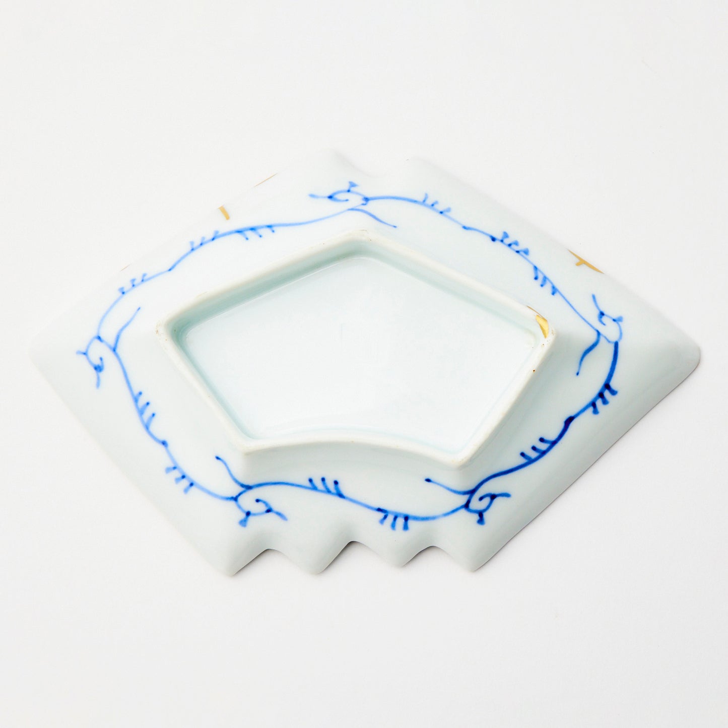 KINTSUGI Imari Blue Pine Diamond Plate with Gold Seamsd｜Food Safe