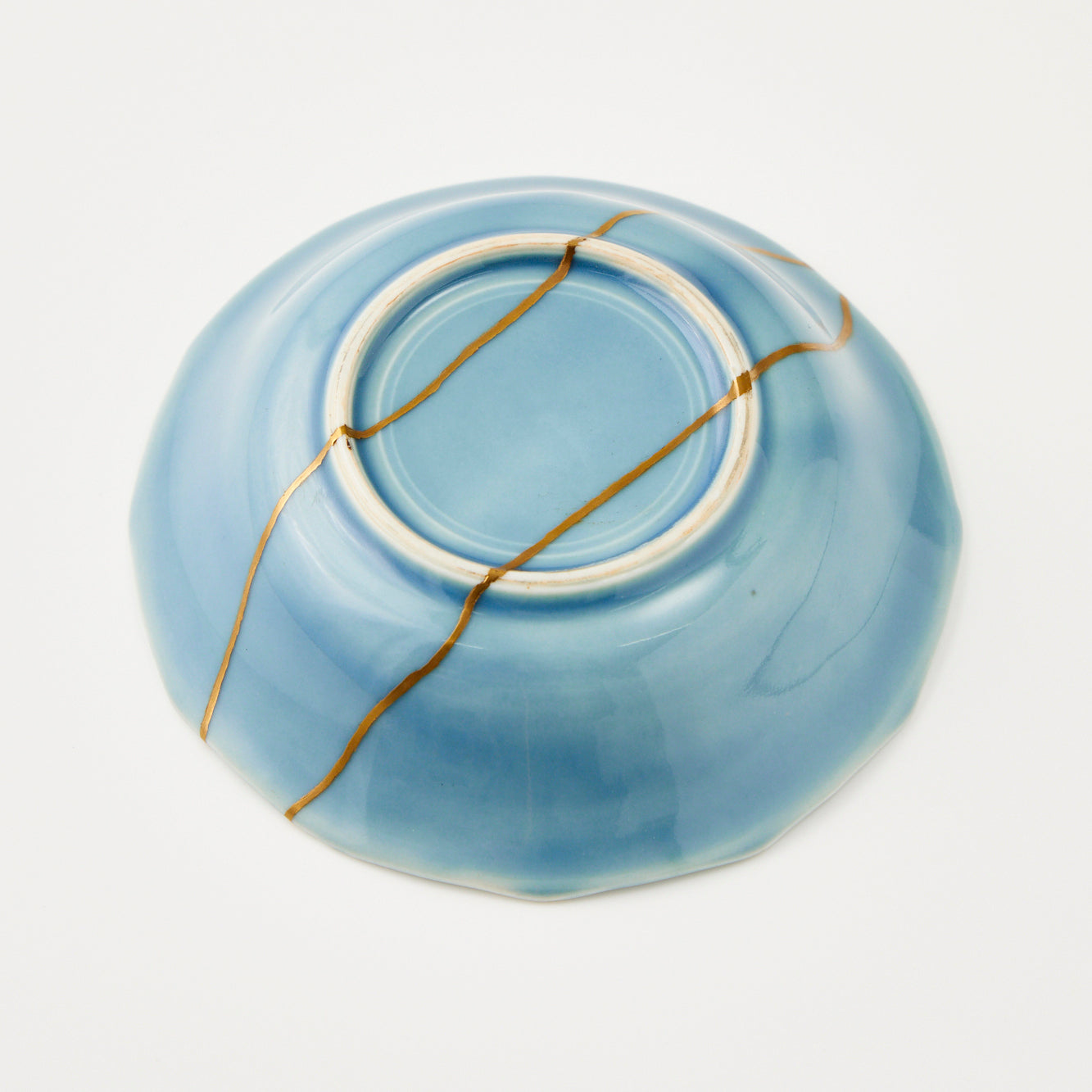 KINTSUGI Celadon Octagonal Small Plate with Auspicious Pine, Bamboo & Plum｜Available at Asakusa Studio