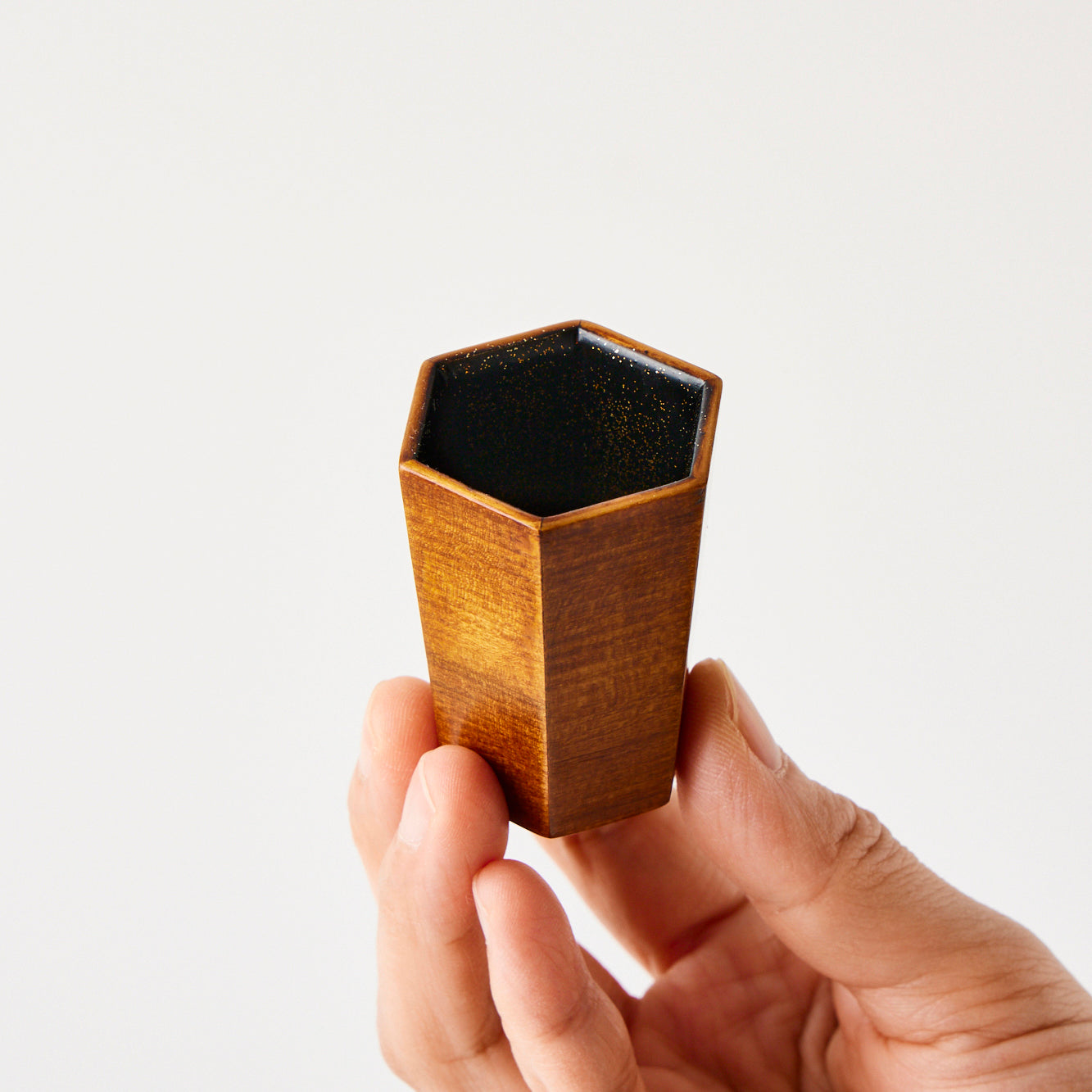 Yoizakazuki – Nightfall Sake Cup (Fuki-urushi & Silver Nashiji)｜Available at Ebisu Studio