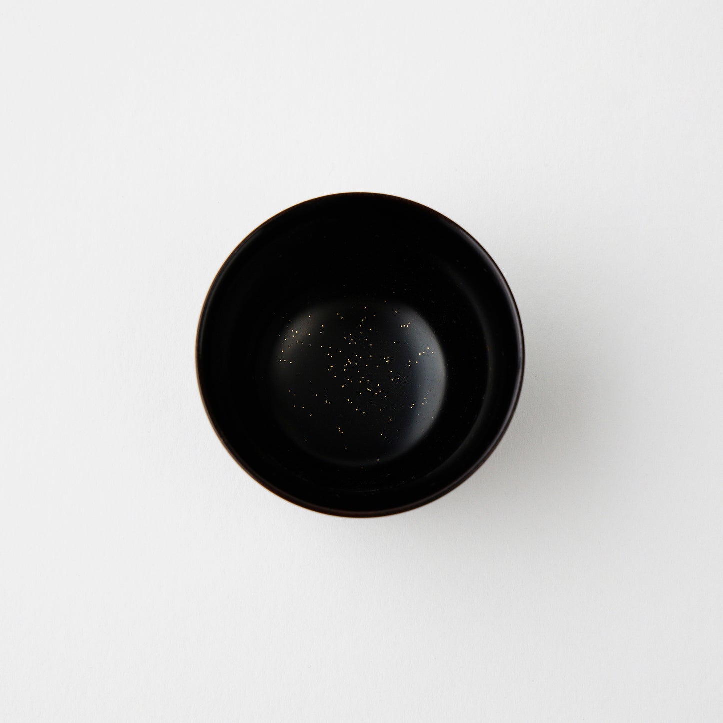 Small Black Urushi Lacquer Sake Cup with Silver Wave Design by Shigeki Yagi – A Masterpiece from Ishikawa, Japan