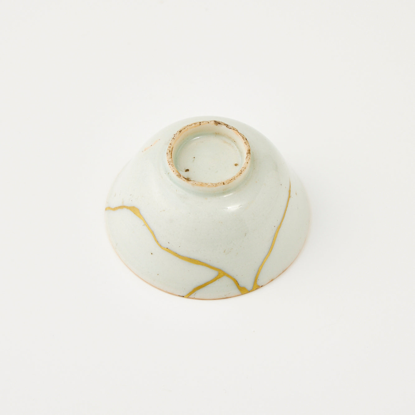 KINTSUGI Blue-Decorated Sake Cup｜Available at Ebisu Studio