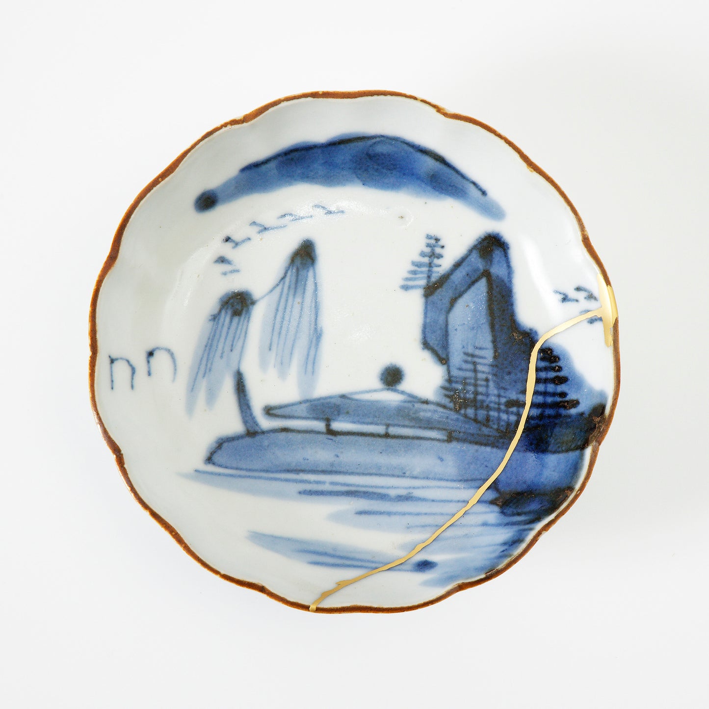 KINTSUGI Indigo-colored Hand-sized Imari Plate by Nana Wakatsuki, Tokyo