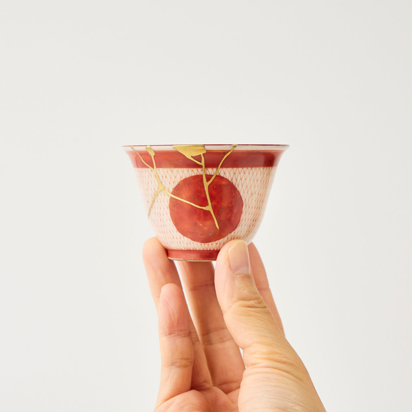 KINTSUGI “Hinomaru” Sake Cup｜Available at Ebisu Studio