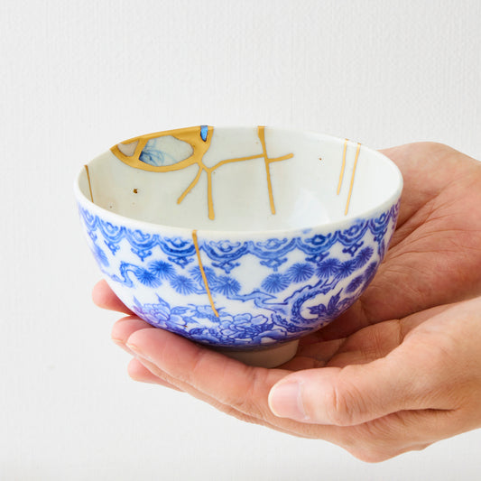 KINTSUGI Yobitsugi Chawan with a Single Blue Accent｜Available at Asakusa Studio