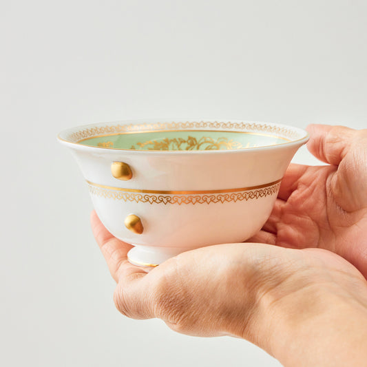 KINTSUGI Wedgwood Yunomi – Handleless Revival of an Elegant Teacup｜Available at Asakusa Studio