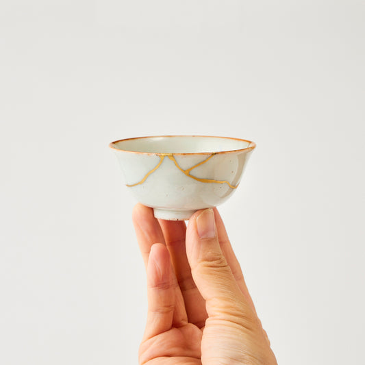 KINTSUGI Blue-Decorated Sake Cup｜Available at Ebisu Studio