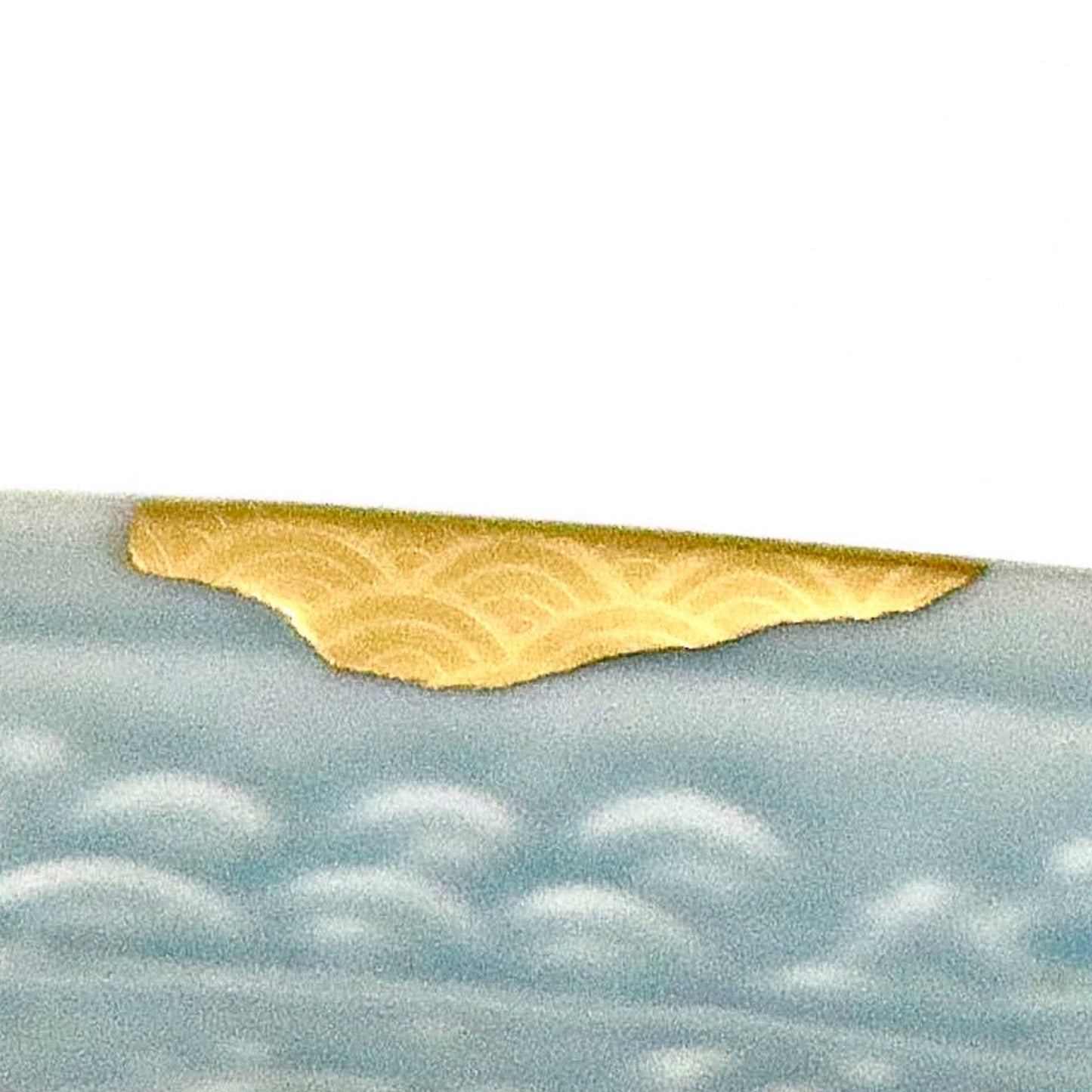 KINTSUGI – Celadon Plate with Chidori and Seigaiha in Gold｜Available at Ebisu Studio