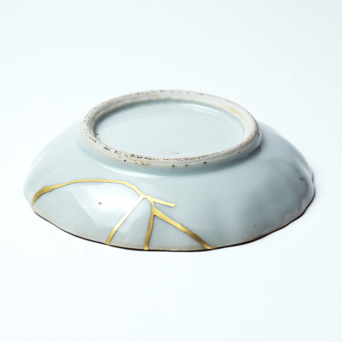 KINTSUGI – Forest Landscape Dish with Radiant Gold Lines｜Available at Ebisu Studio