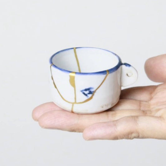 KINTSUGI – Tiny Hanging Bird Feeder with Golden Lines｜Available at Ebisu Studio