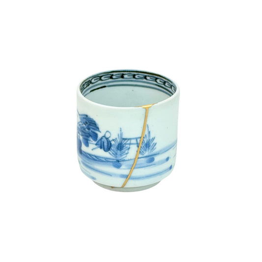 KINTSUGI Imari Sake Cup with Landscape Motif｜Food Safe